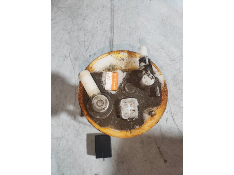Recambio de bomba combustible para daihatsu sirion (m3..) 1,3 referencia OEM IAM 23210B1010 1019619421 