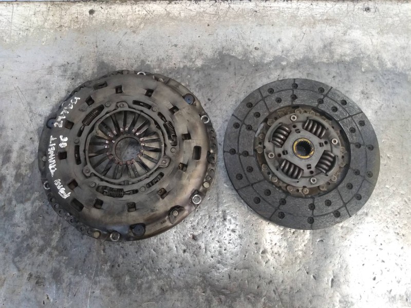 Recambio de kit embrague para ford transit caja cerrada ´06 ft 330 k (corto) lkw (camion) referencia OEM IAM   