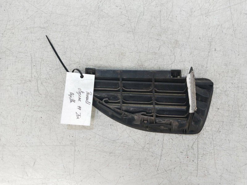Recambio de rejilla delantera para renault megane i berlina hatchback (ba0) 1.9 diesel referencia OEM IAM   