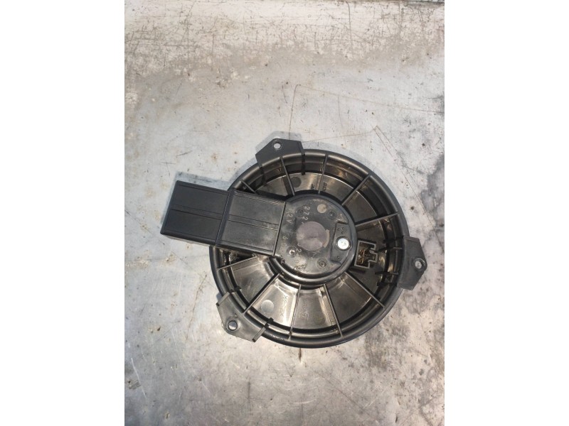 Recambio de motor calefaccion para daihatsu sirion (m3..) 1,3 referencia OEM IAM   