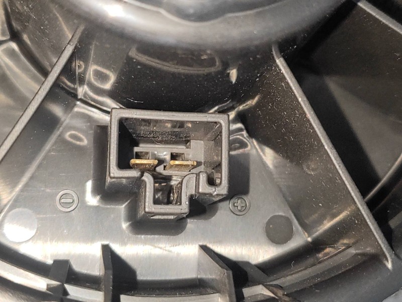 Recambio de motor calefaccion para daihatsu sirion (m3..) 1,3 referencia OEM IAM   