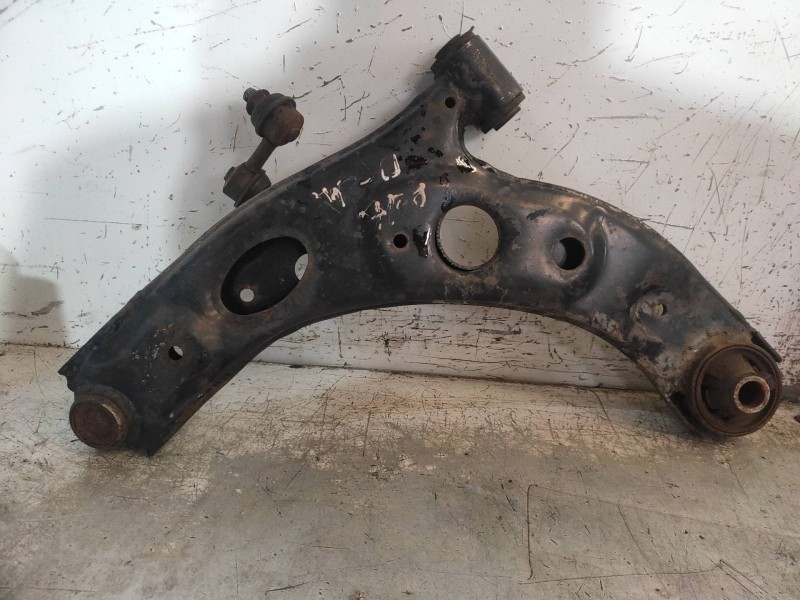 Recambio de brazo suspension inferior delantero derecho para daihatsu sirion (m3..) 1,3 referencia OEM IAM   