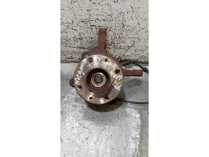 Recambio de mangueta delantera izquierda para renault megane i fase 2 berlina (ba0) 1.4 16v expression referencia OEM IAM   