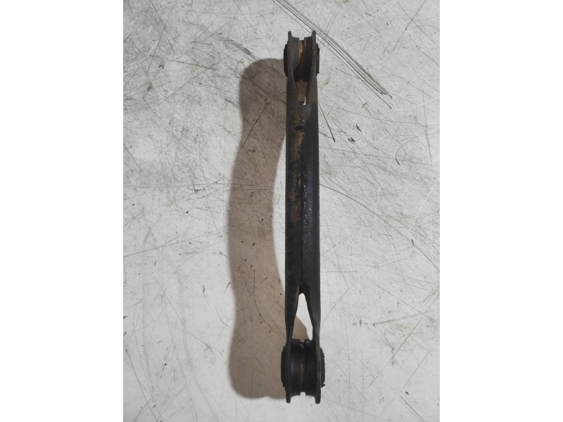 Recambio de brazo suspension superior trasero izquierdo para ford kuga (cbv) titanium referencia OEM IAM 8V415500AA  