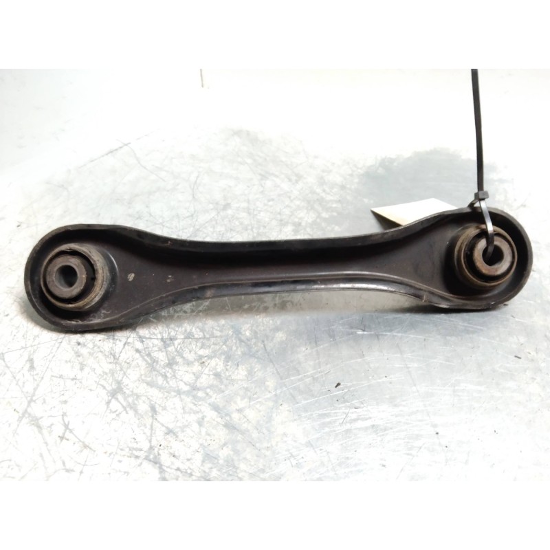 Recambio de brazo suspension inferior trasero izquierdo para mazda 3 berlina (bk) 1.6 cd diesel cat referencia OEM IAM   