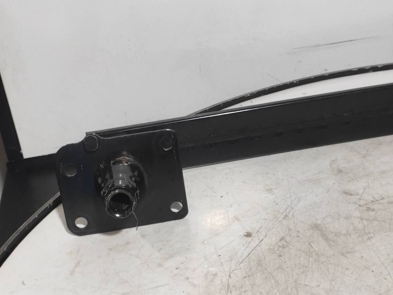 Recambio de refuerzo paragolpes delantero para peugeot 5008 allure referencia OEM IAM   