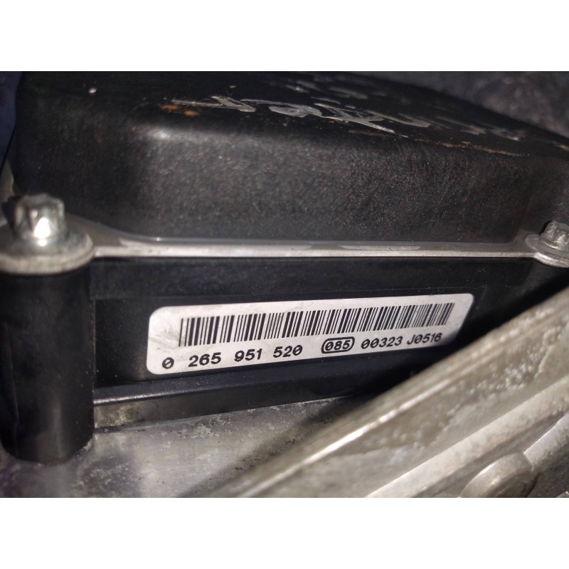 Recambio de abs para mercedes sprinterii caja cerrada (desde 01.06) 210/213/216 cdi (906.611/613) referencia OEM IAM 0265251365 