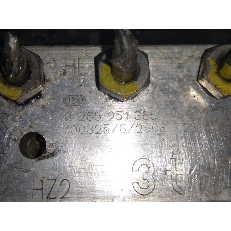 Recambio de abs para mercedes sprinterii caja cerrada (desde 01.06) 210/213/216 cdi (906.611/613) referencia OEM IAM 0265251365 