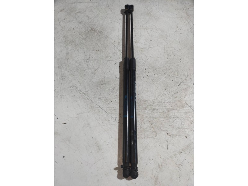Recambio de amortiguadores maletero / porton para peugeot 5008 allure referencia OEM IAM 9683738180  