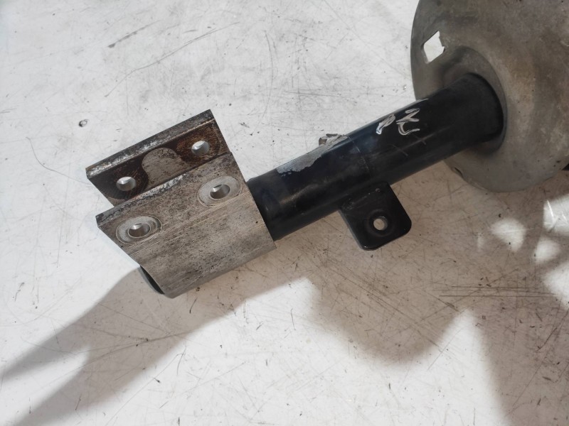 Recambio de amortiguador delantero izquierdo para peugeot 5008 allure referencia OEM IAM 9807730380  