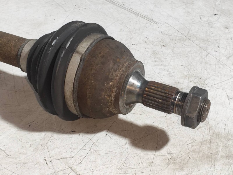 Recambio de transmision delantera derecha para peugeot 5008 allure referencia OEM IAM 9661107480  