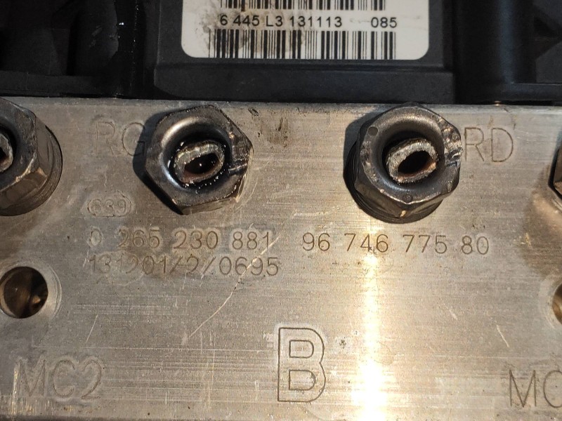 Recambio de abs para peugeot 5008 allure referencia OEM IAM 0265230881 9674677580 0265951433