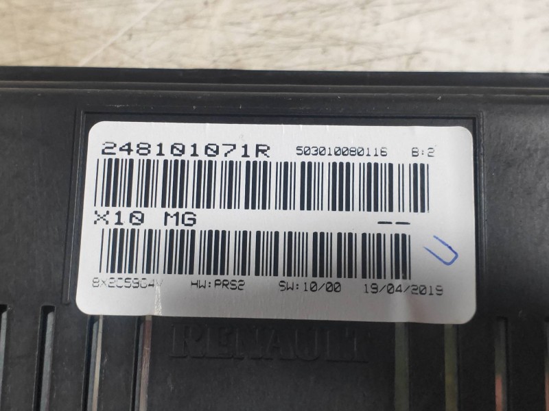 Recambio de pantalla multifuncion para renault zoe limited referencia OEM IAM 248101071R  