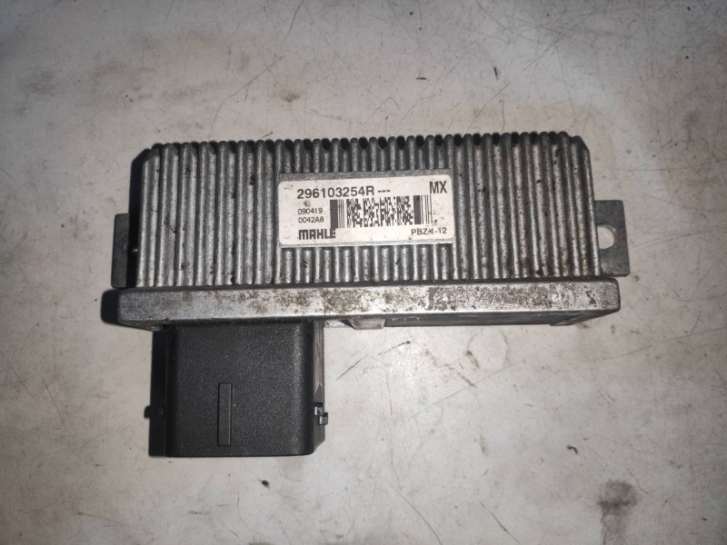Recambio de modulo electronico para renault zoe limited referencia OEM IAM 296103254R  