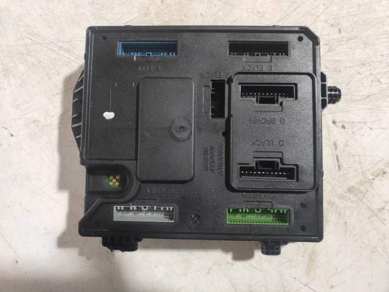 Recambio de modulo electronico para renault zoe limited referencia OEM IAM 284B15472R S180180060 