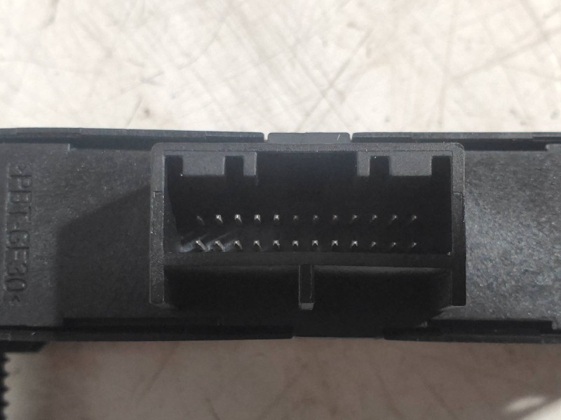 Recambio de modulo electronico para renault zoe limited referencia OEM IAM 259906372R  
