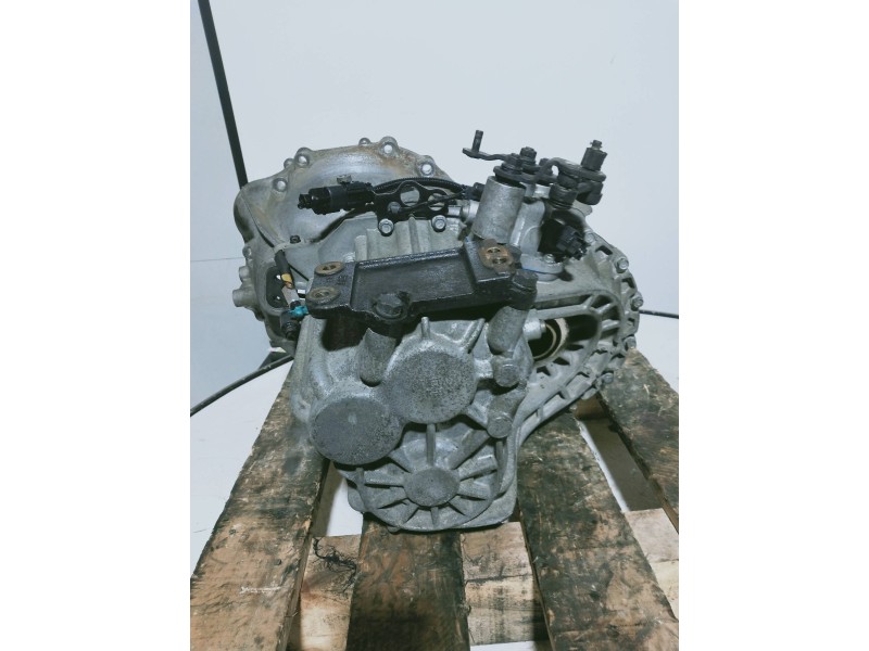 Recambio de caja cambios para hyundai sonata (nf) 2.0 crdi style referencia OEM IAM S826J0 000373 6V