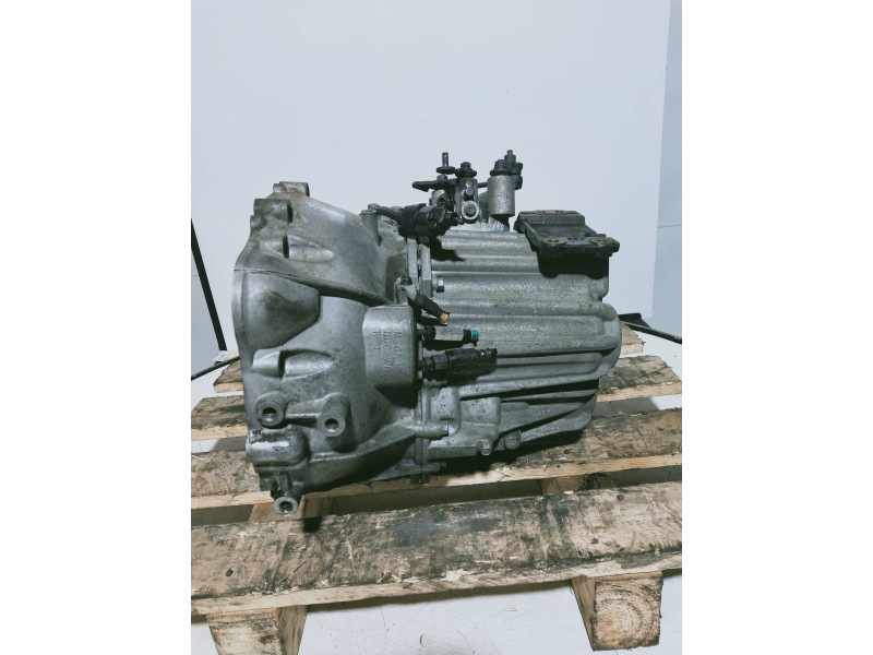 Recambio de caja cambios para hyundai sonata (nf) 2.0 crdi style referencia OEM IAM S826J0 000373 6V