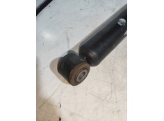 Recambio de amortiguador trasero derecho para renault zoe limited referencia OEM IAM 562108289R   2