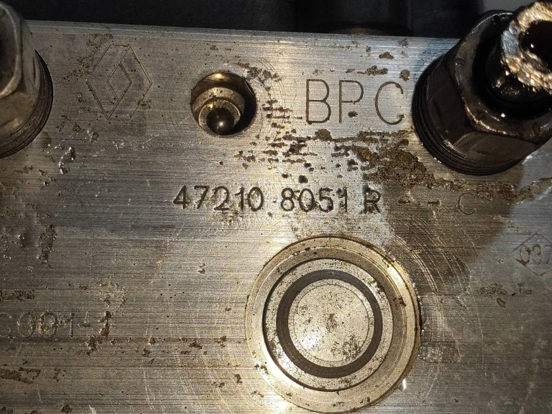 Recambio de abs para renault zoe limited referencia OEM IAM 472108051R 0265240042 0265954000