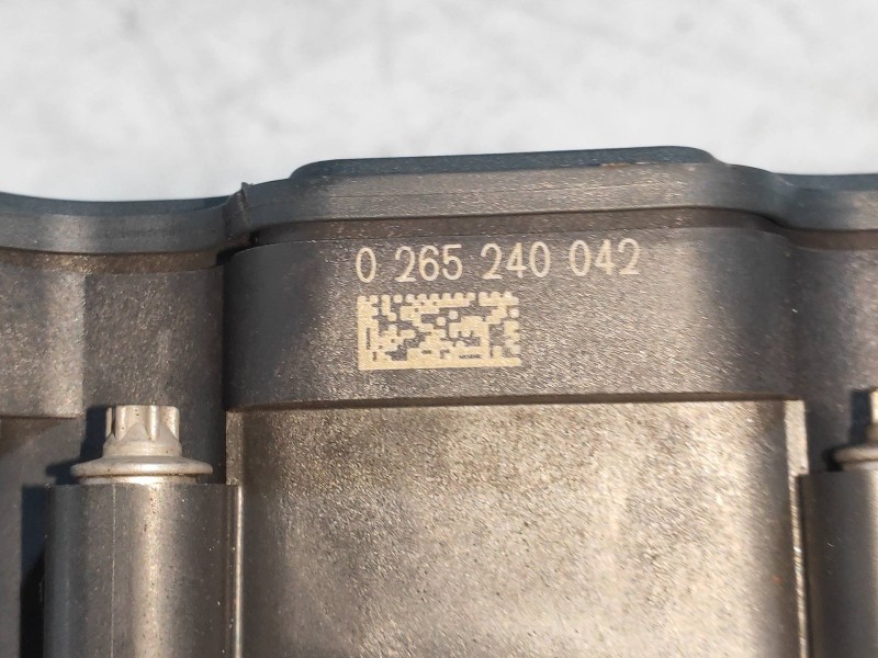 Recambio de abs para renault zoe limited referencia OEM IAM 472108051R 0265240042 0265954000