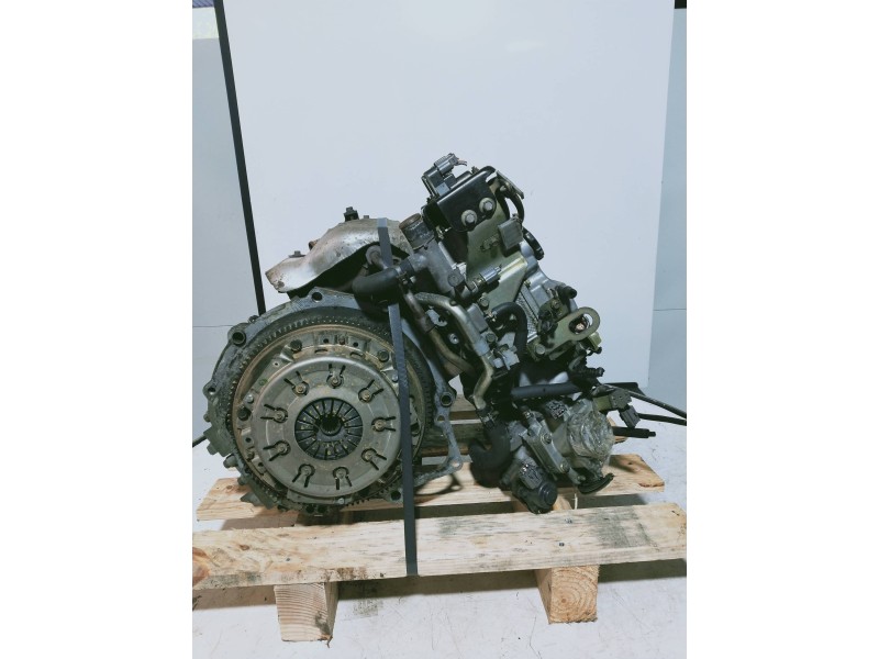 Recambio de motor completo para mazda 323 berlina f/s (bj) 1.9 f sportive referencia OEM IAM FP 687208 