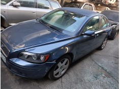 volvo s40 berlina del año 2004