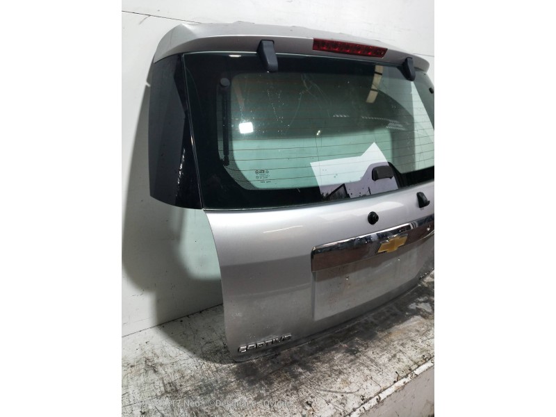 Recambio de porton trasero para chevrolet captiva 3.2 v6 ltx referencia OEM IAM   
