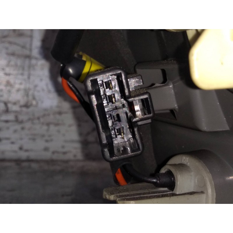 Recambio de piloto trasero derecho interior para hyundai sonata (nf) 2.0 crdi style referencia OEM IAM 924043K0  