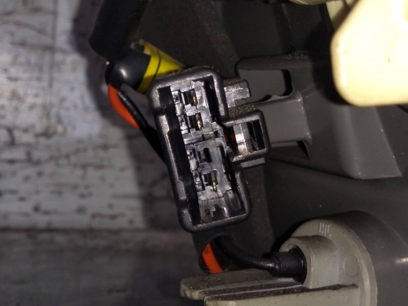 Recambio de piloto trasero derecho interior para hyundai sonata (nf) 2.0 crdi style referencia OEM IAM 924043K0  