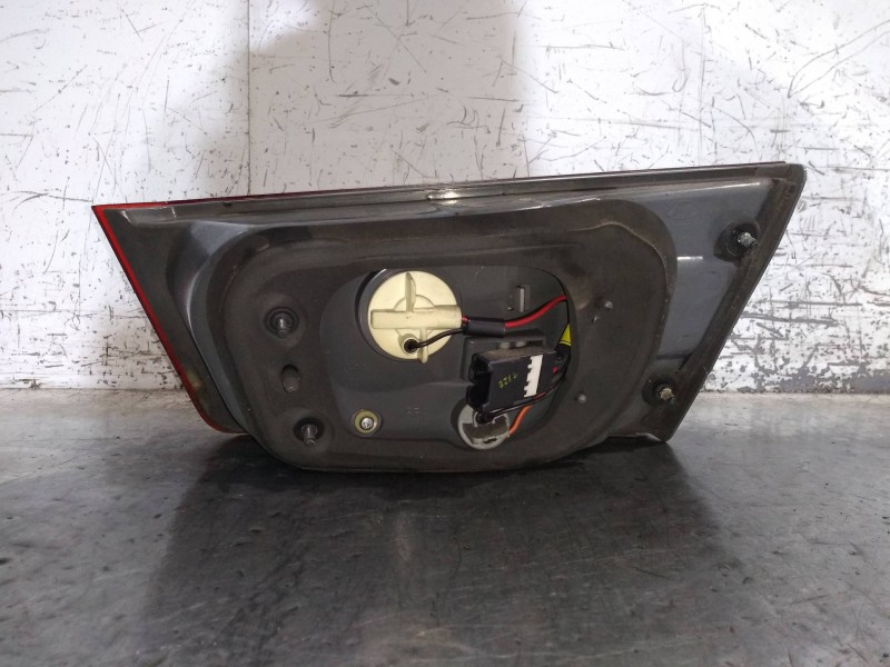 Recambio de piloto trasero izquierdo interior para hyundai sonata (nf) 2.0 crdi style referencia OEM IAM 924033K0  