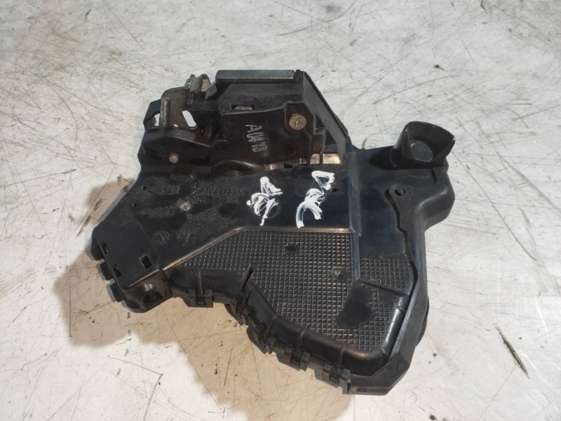 Recambio de motor cierre centralizado delantero derecho para toyota auris 1.8 16v cat (híbrido) referencia OEM IAM   