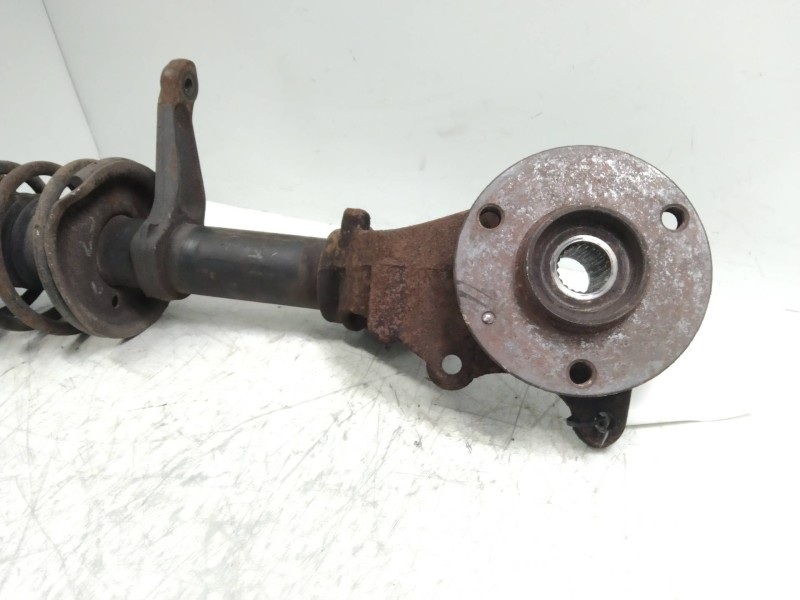 Recambio de mangueta delantera izquierda para citroen ax first d referencia OEM IAM   