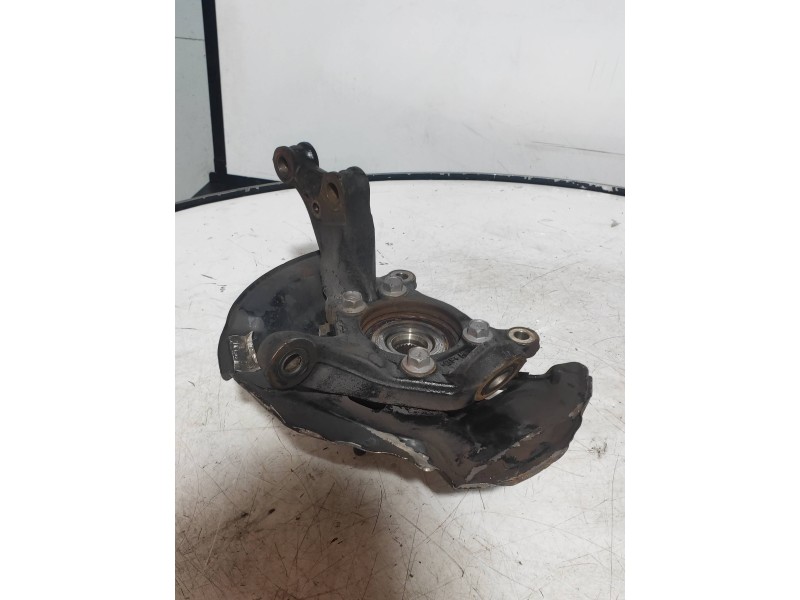 Recambio de mangueta delantera izquierda para toyota auris 1.8 16v cat (híbrido) referencia OEM IAM   