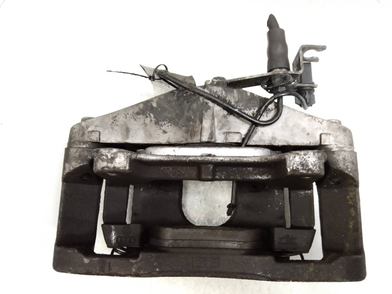 Recambio de pinza freno delantera izquierda para audi a6 berlina (4b2) 2.7 t quattro referencia OEM IAM    Recambio de pinza freno delantera izquierda para audi a6 berlina (4b2) 2.7 t quattro referencia OEM IAM