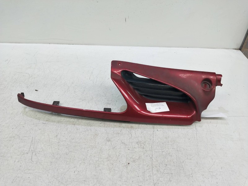Recambio de rejilla delantera para renault megane i scenic (ja0) 1.9 d alize referencia OEM IAM   DER