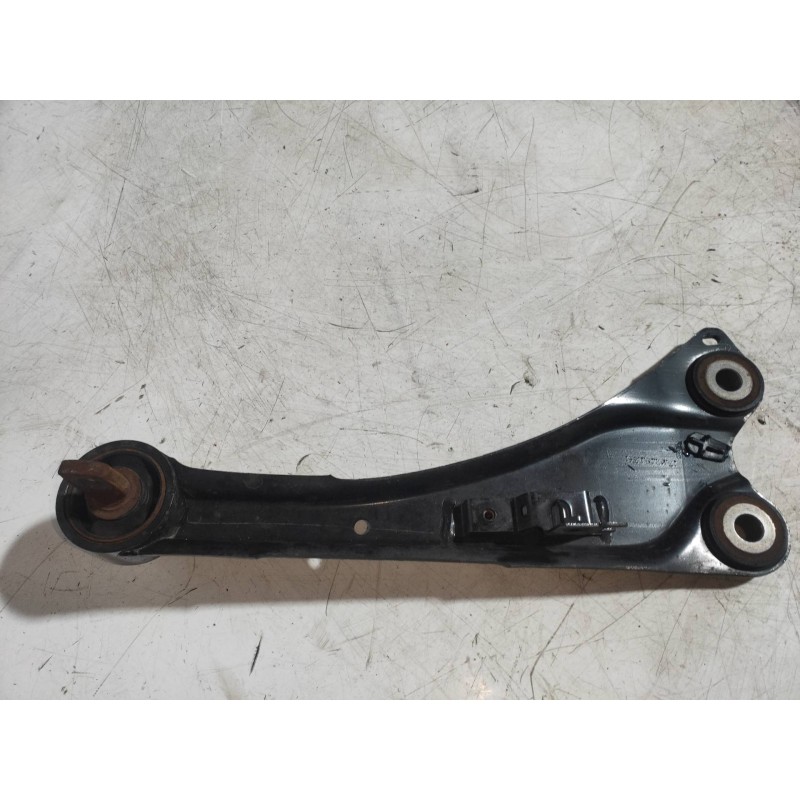 Recambio de brazo suspension superior trasero derecho para toyota auris 1.8 16v cat (híbrido) referencia OEM IAM   