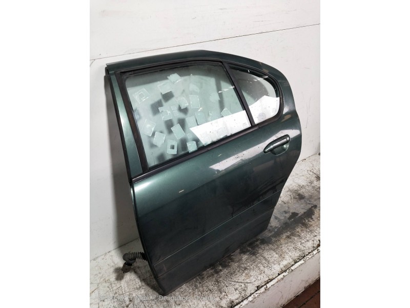 Recambio de puerta trasera izquierda para nissan primera berlina (p11) comfort referencia OEM IAM   5P
