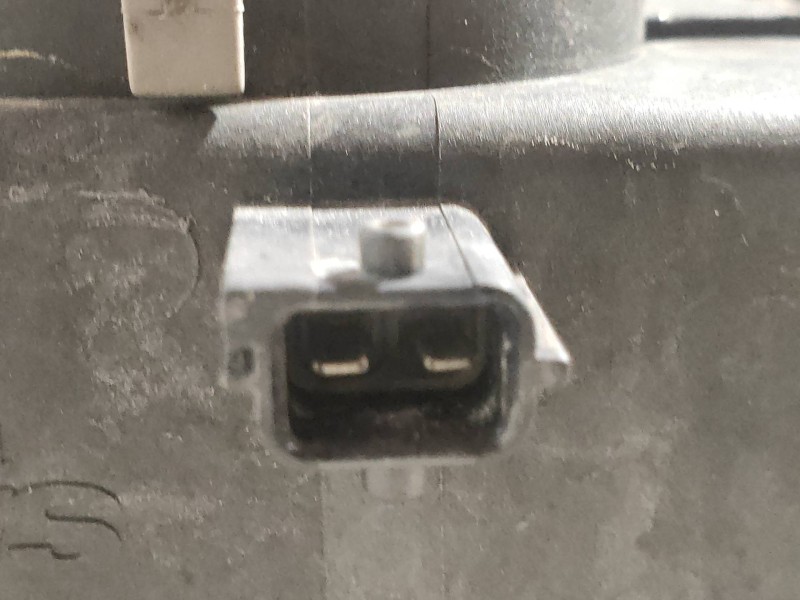 Recambio de faro antiniebla derecho para cadillac bls business referencia OEM IAM 12785952  