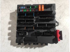 Recambio de caja reles / fusibles para cadillac bls business referencia OEM IAM 12766739 519160105 05092774