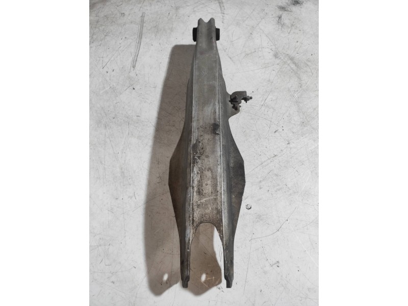 Recambio de brazo suspension inferior trasero izquierdo para cadillac bls business referencia OEM IAM   