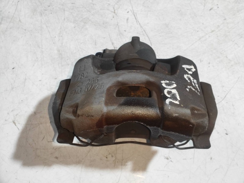 Recambio de pinza freno delantera derecha para cadillac bls business referencia OEM IAM   