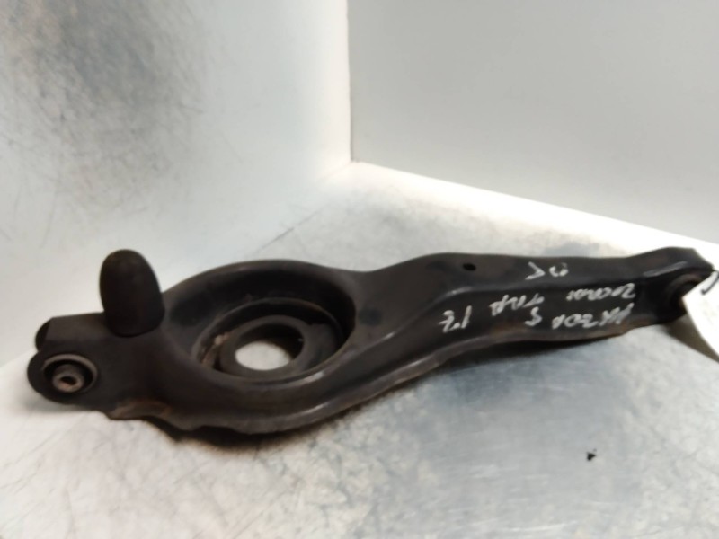 Recambio de brazo suspension inferior trasero izquierdo para mazda 5 berl. (cr) 2.0 diesel cat referencia OEM IAM   
