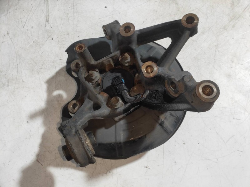 Recambio de mangueta trasera izquierda para cadillac bls business referencia OEM IAM 13175128  