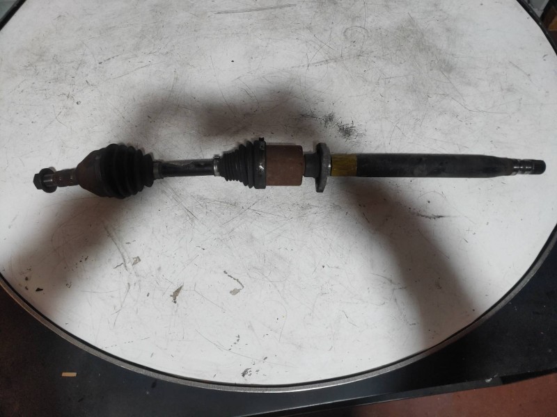 Recambio de transmision delantera derecha para cadillac bls business referencia OEM IAM   