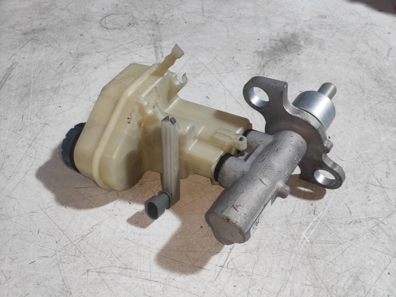 Recambio de bomba freno para cadillac bls business referencia OEM IAM   