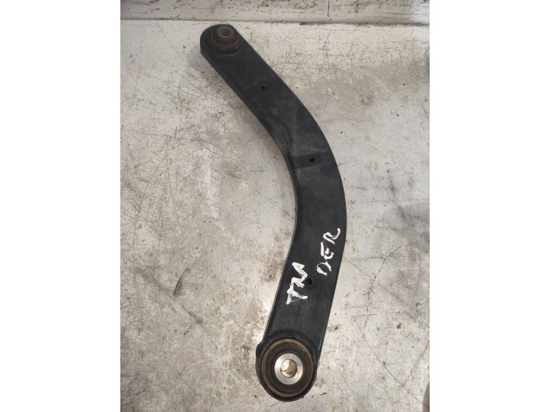 Recambio de brazo suspension superior trasero derecho para cadillac bls business referencia OEM IAM 13105744  