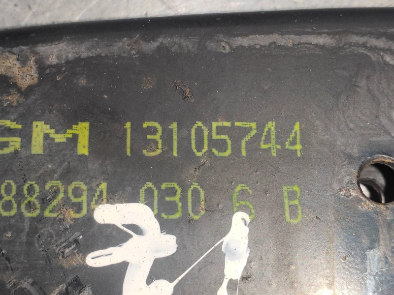 Recambio de brazo suspension superior trasero izquierdo para cadillac bls business referencia OEM IAM 13105744  