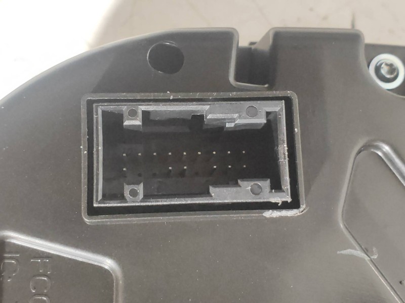 Recambio de cuadro instrumentos para skoda fabia like referencia OEM IAM 6V0920740C A2C13557700 