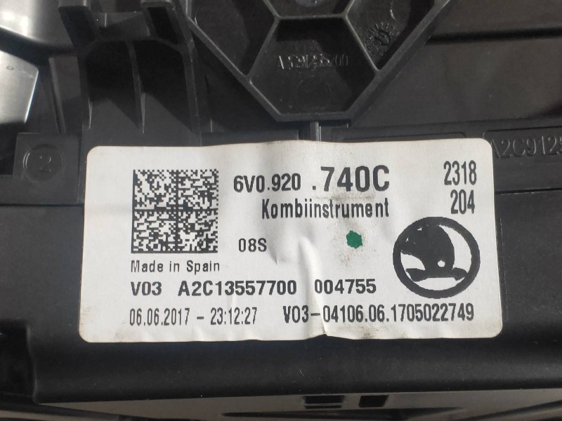 Recambio de cuadro instrumentos para skoda fabia like referencia OEM IAM 6V0920740C A2C13557700 